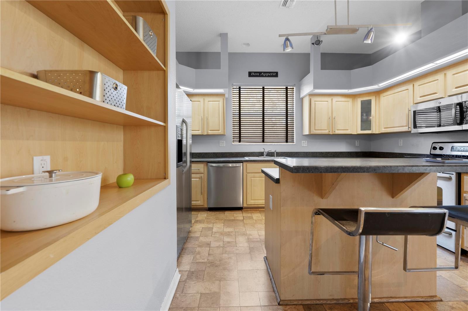 WESTLAKE - Residential