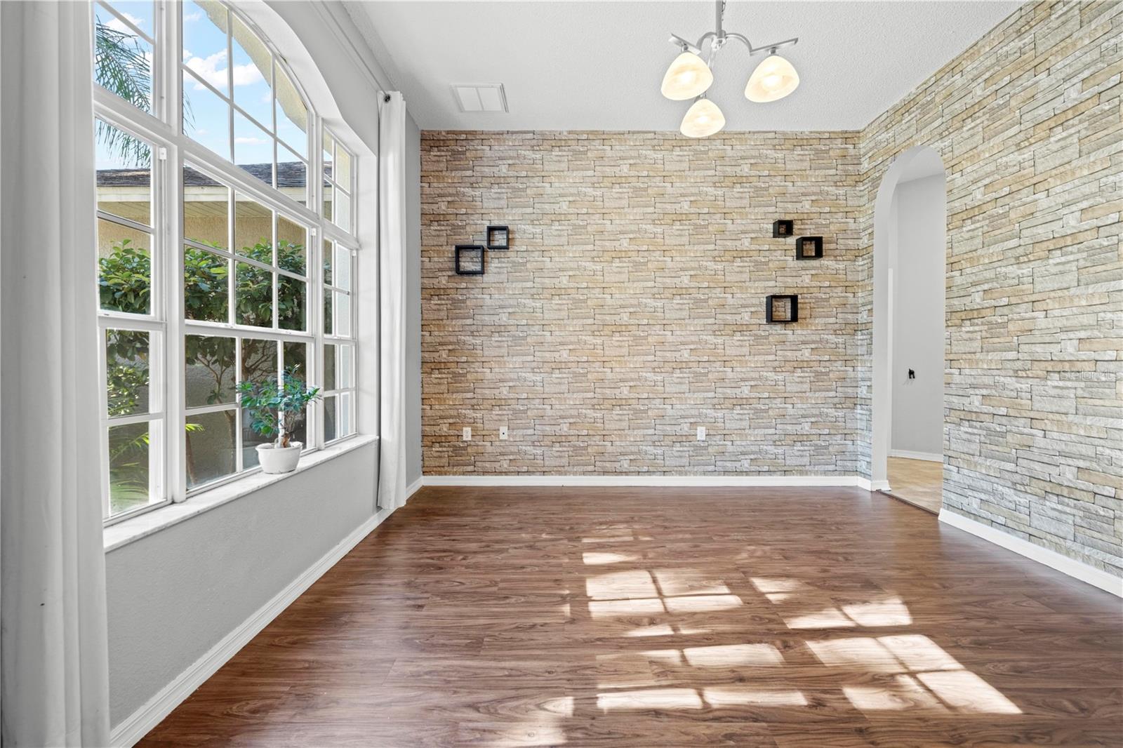 WESTLAKE - Residential