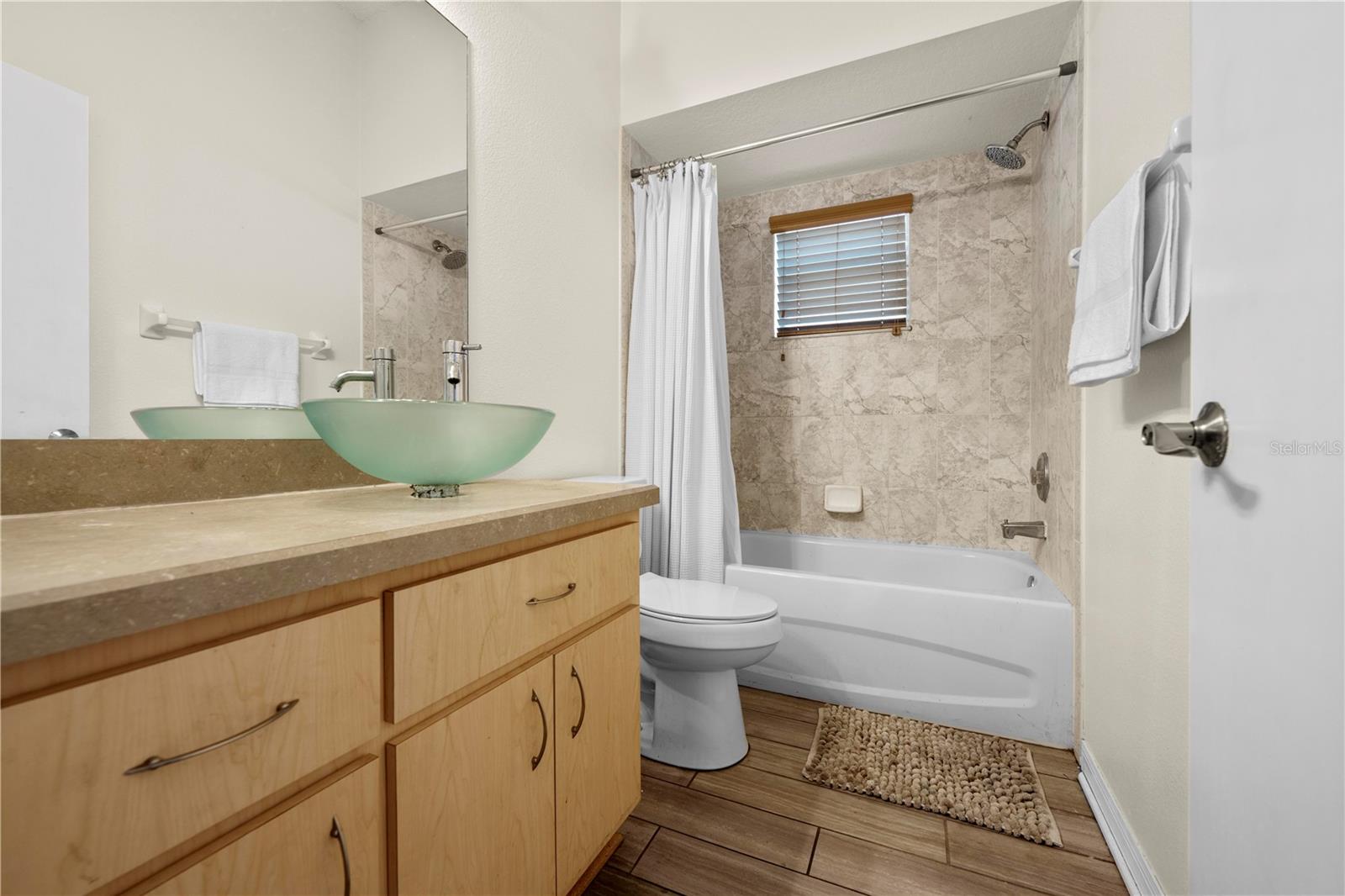 WESTLAKE - Residential