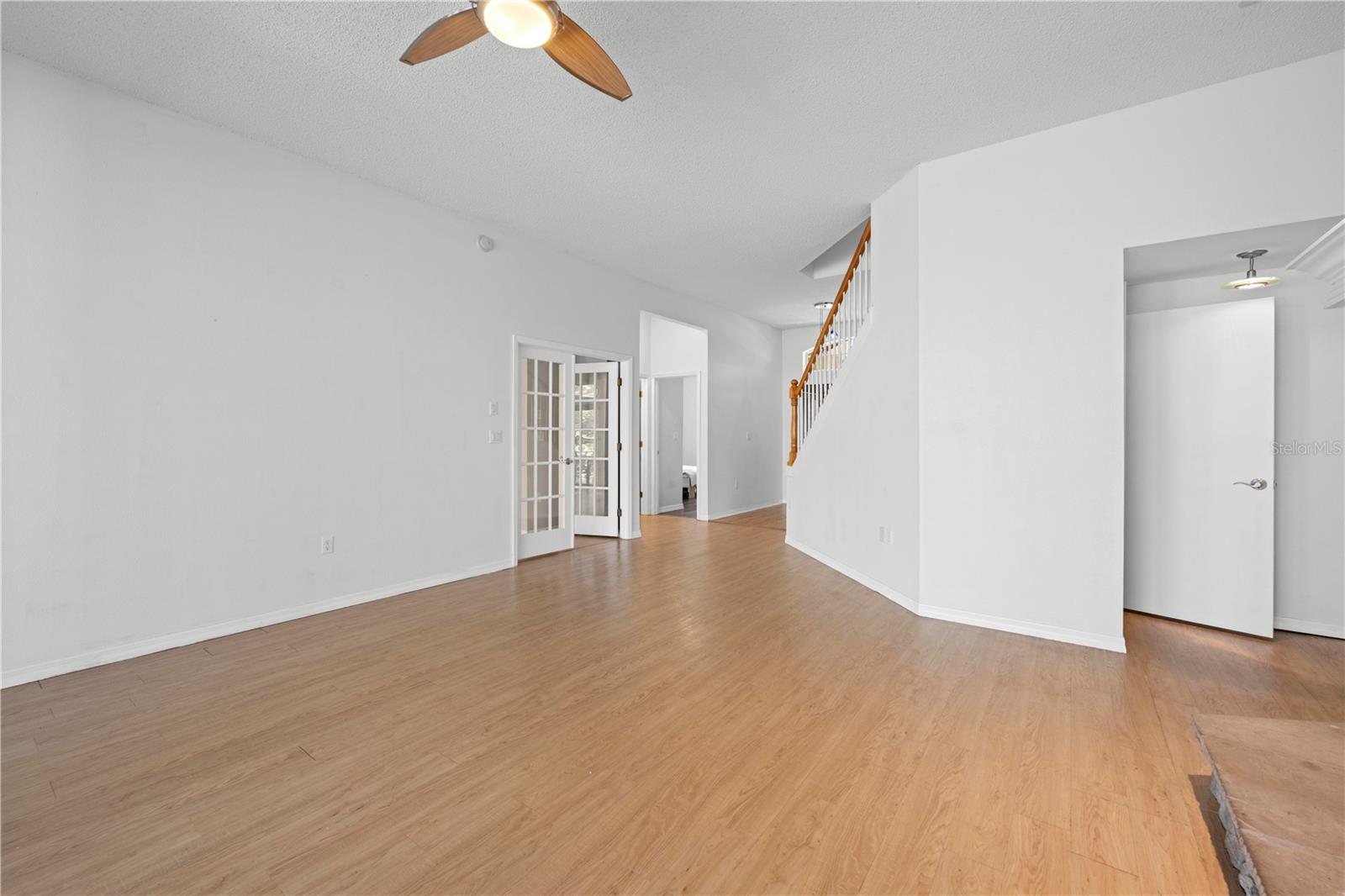 WESTLAKE - Residential