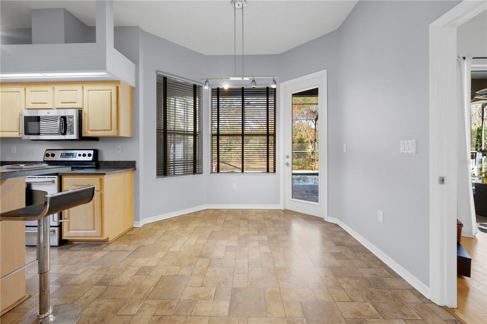 WESTLAKE - Residential