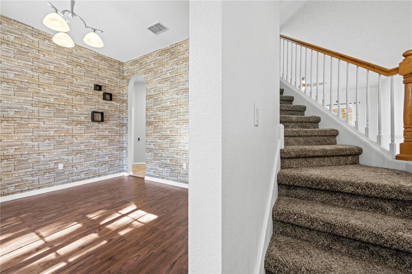 WESTLAKE - Residential