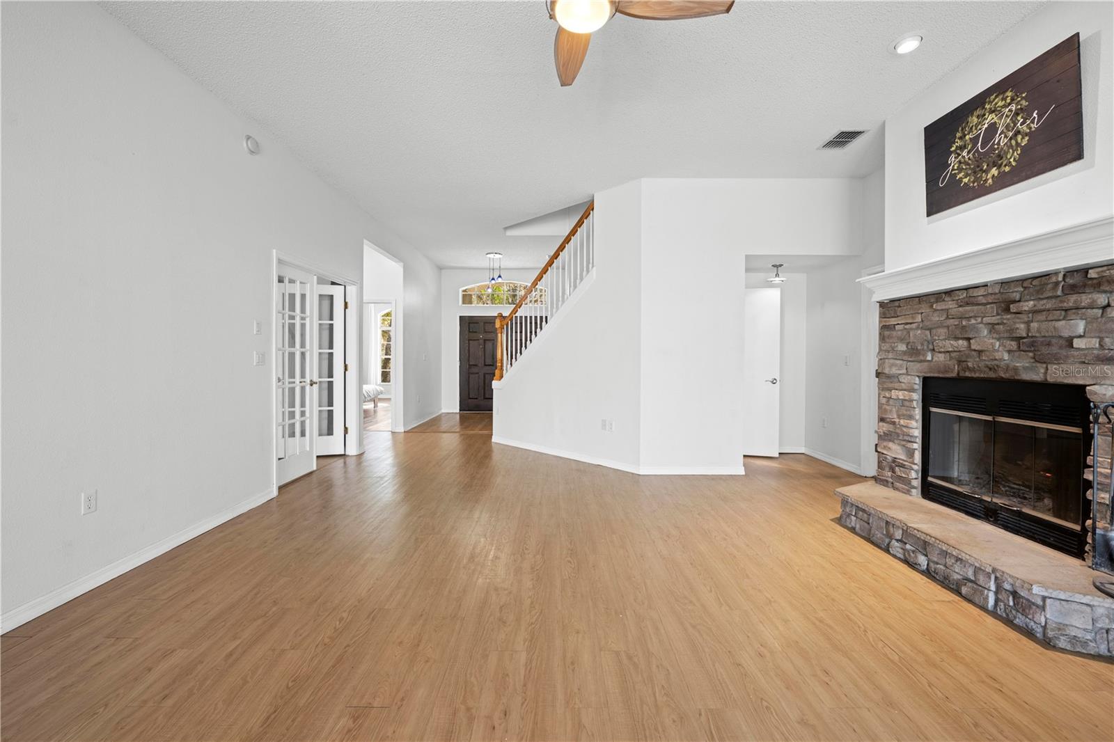 WESTLAKE - Residential