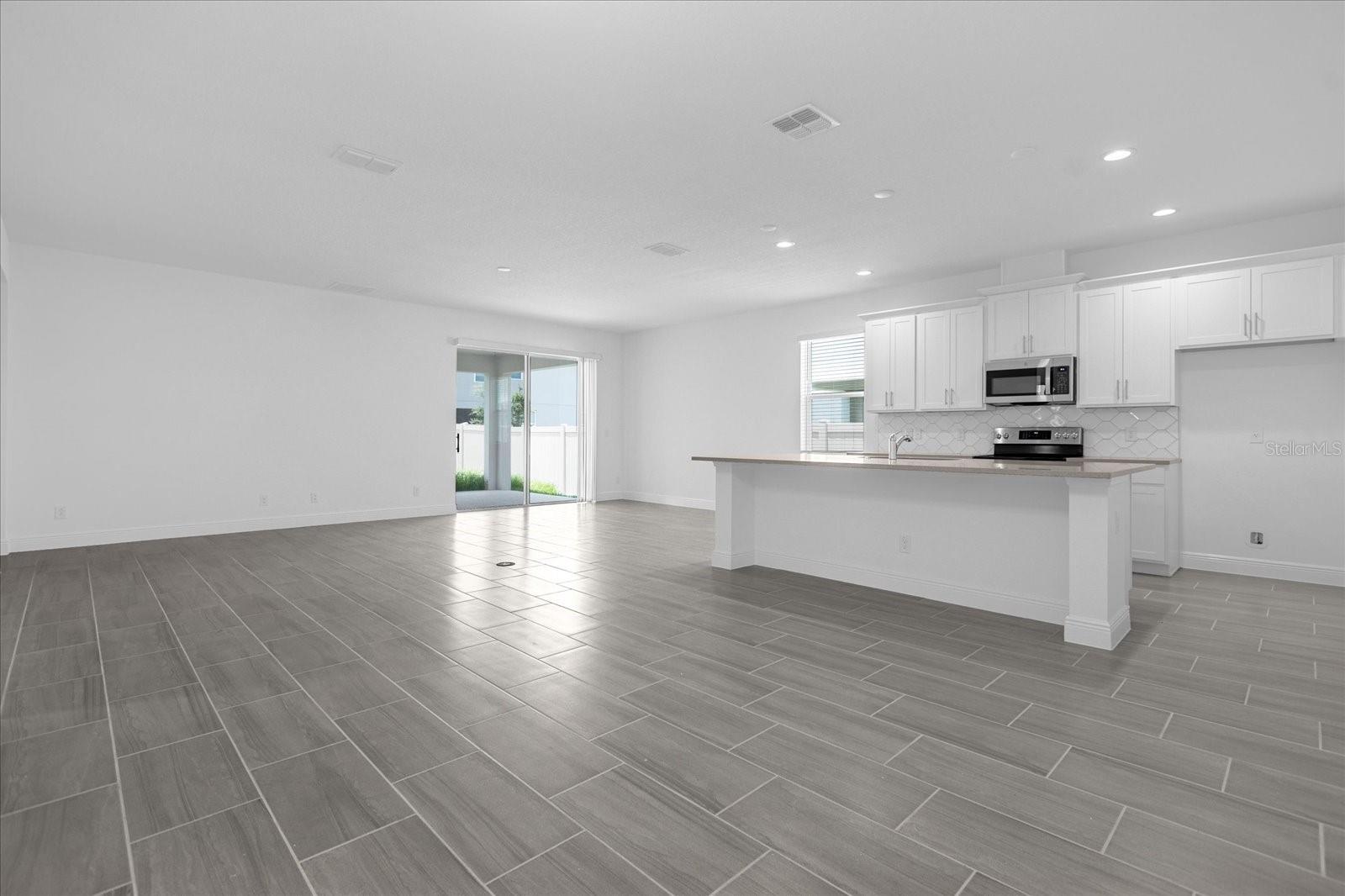 RIDGEVIEW - Residential Lease