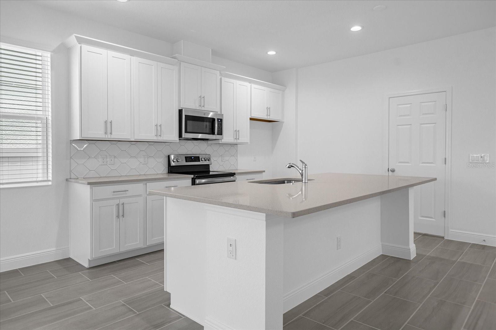 RIDGEVIEW - Residential Lease