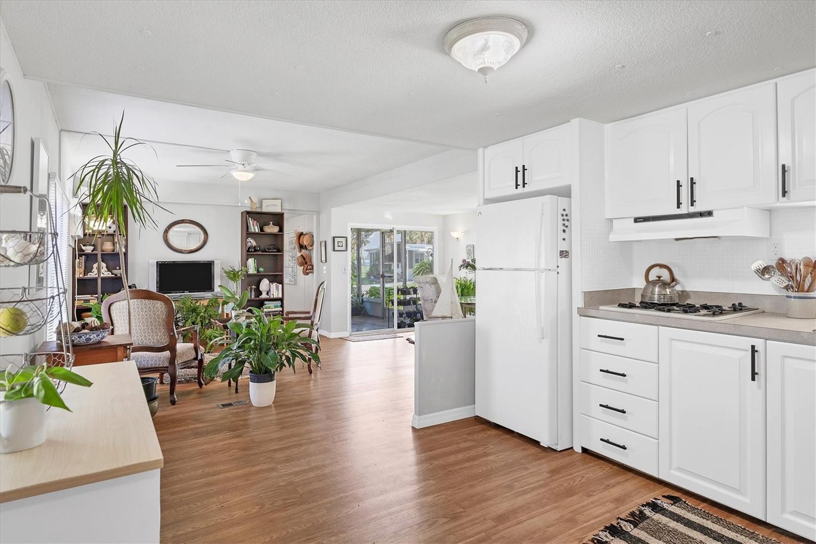 GOLF LAKES RESIDENTS CO-OP - Residential