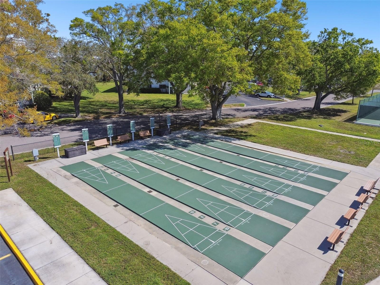 ON TOP OF THE WORLD - Residential