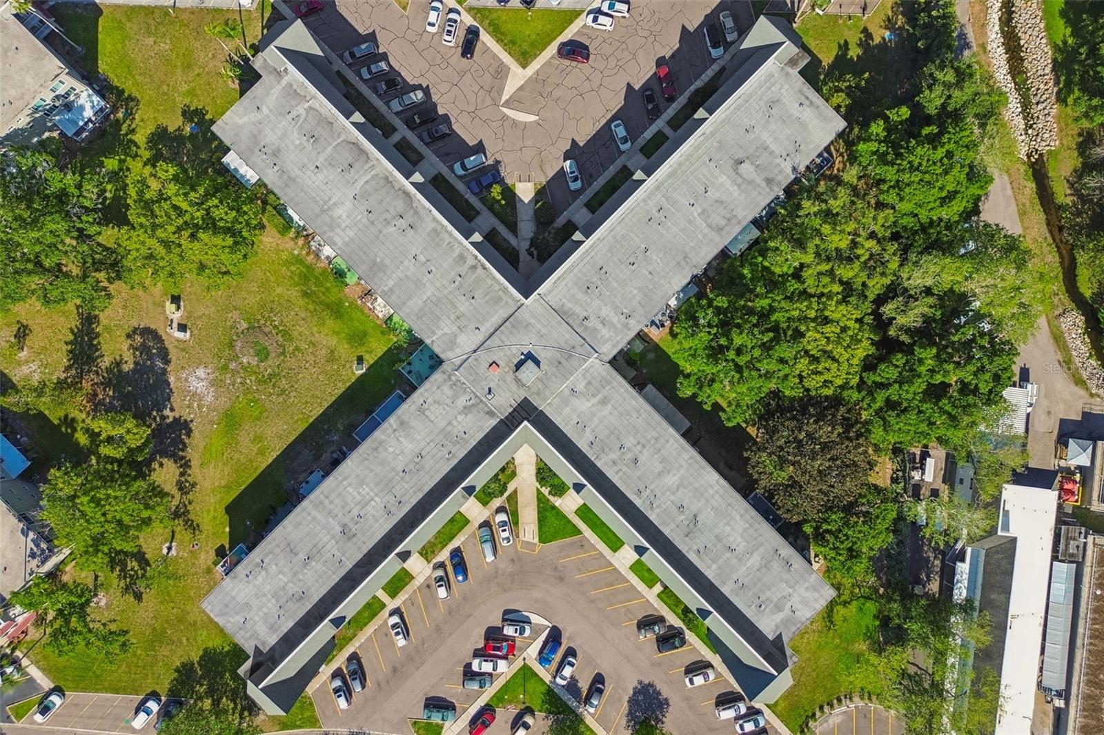 ON TOP OF THE WORLD - Residential