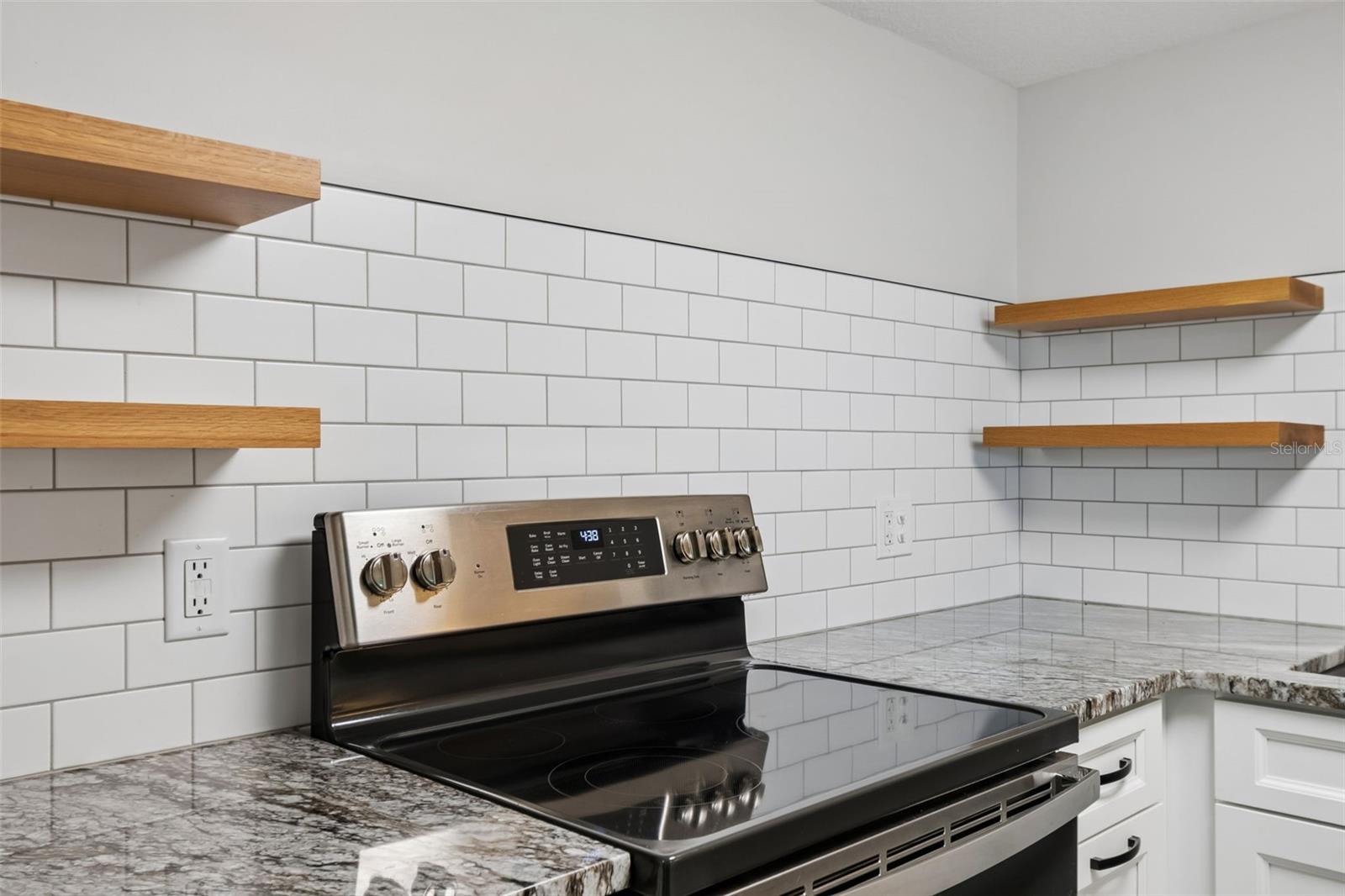 ON TOP OF THE WORLD - Residential