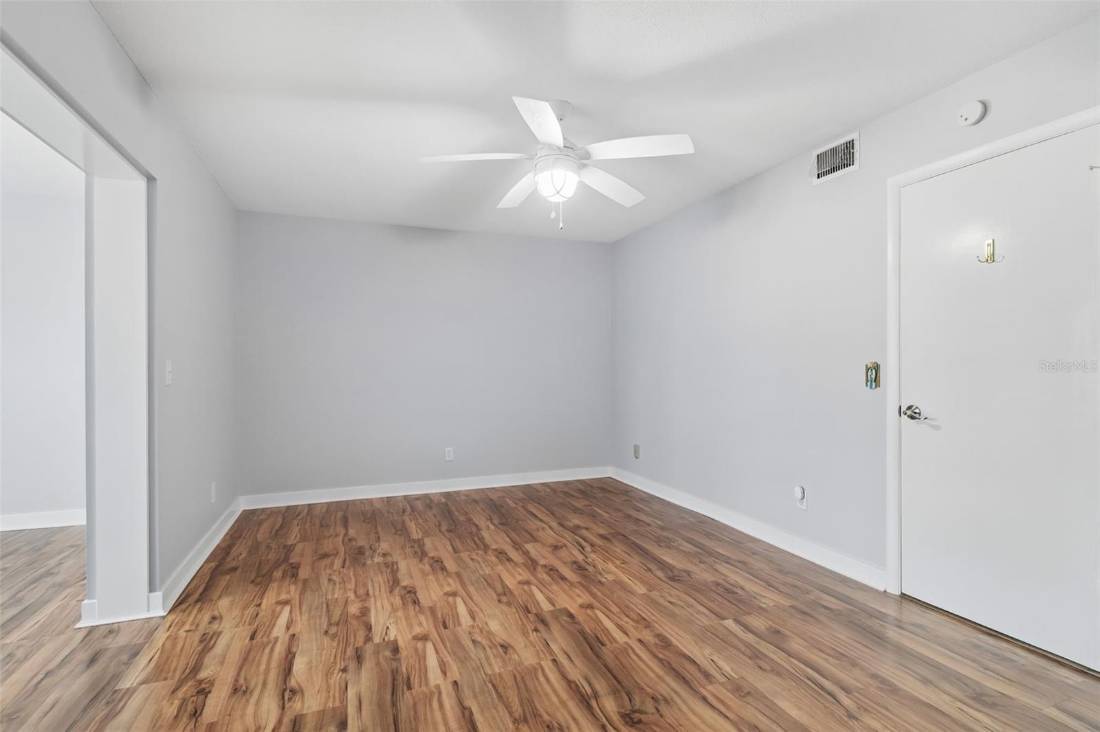 ON TOP OF THE WORLD - Residential