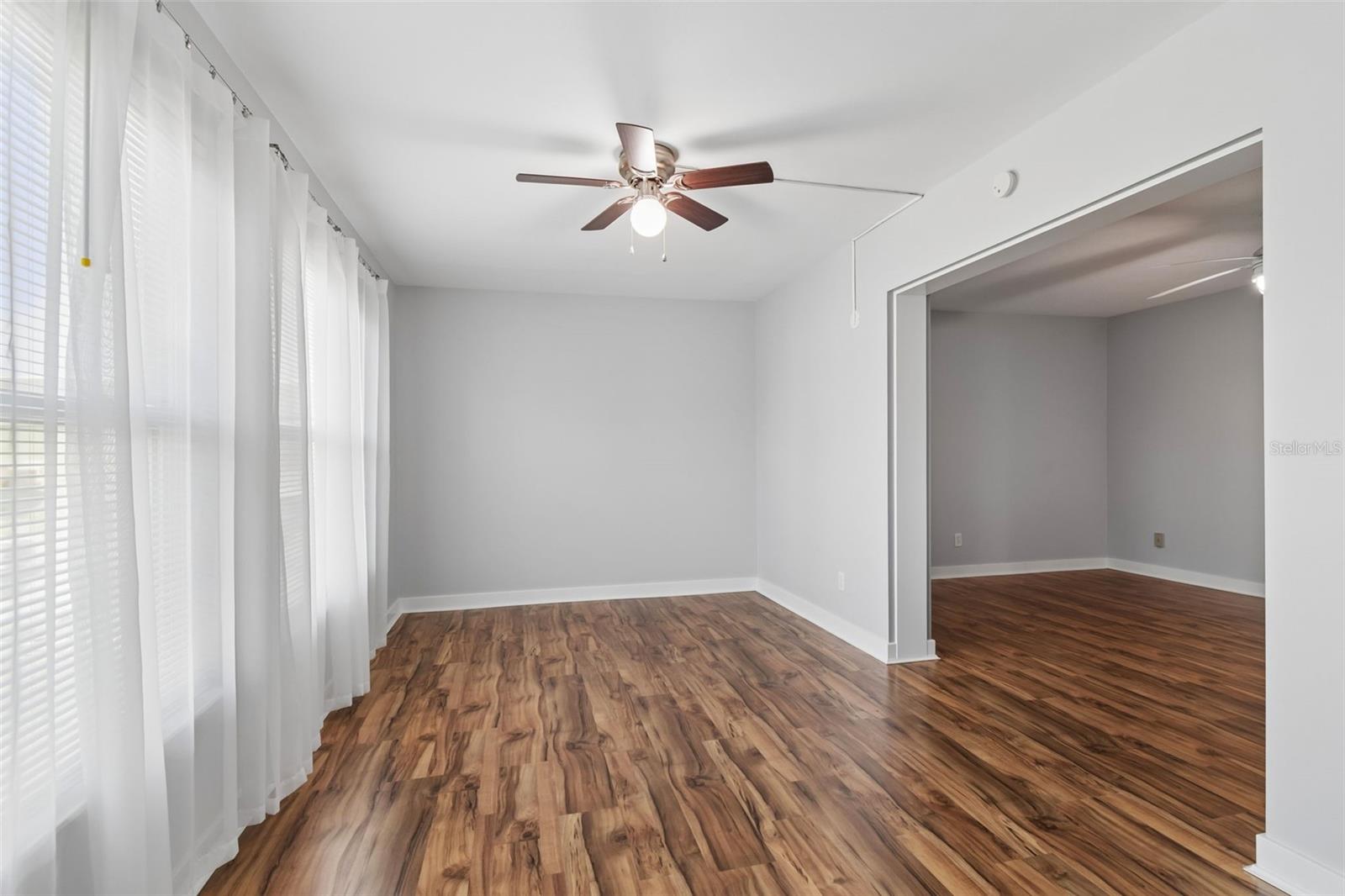 ON TOP OF THE WORLD - Residential