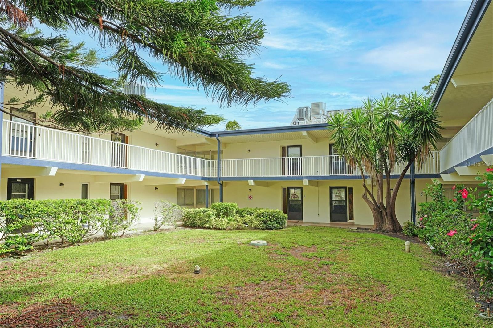 6100 12TH STREET S 220