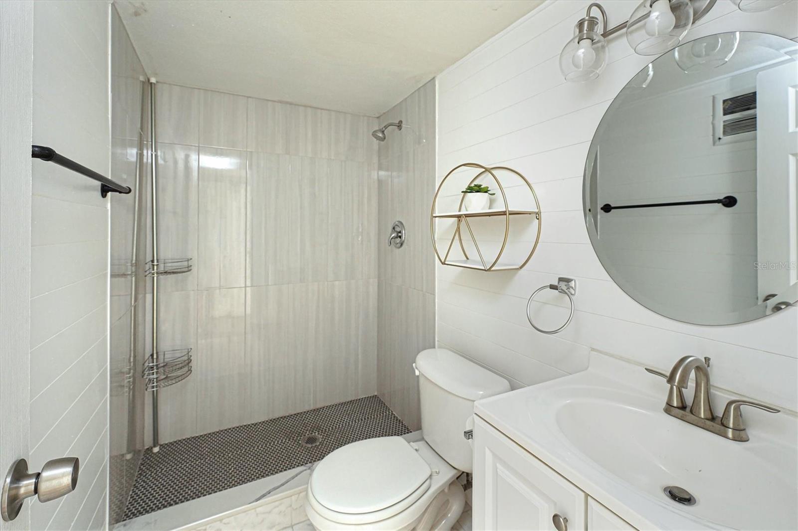 BAY POINT PLAZA APTS CONDO - Residential