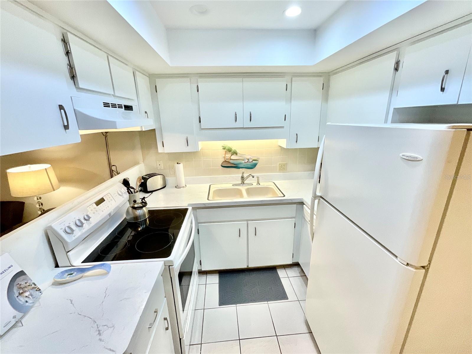 TAHITIAN GARDENS CONDO - Residential Lease