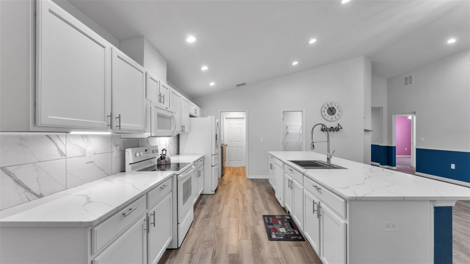 LAKES TR 04 - Residential