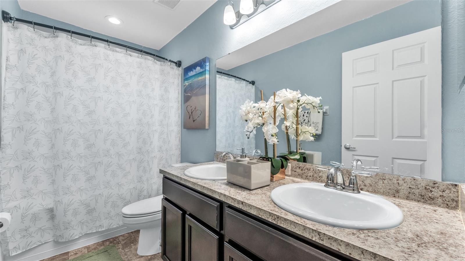 LAKES TR 04 - Residential