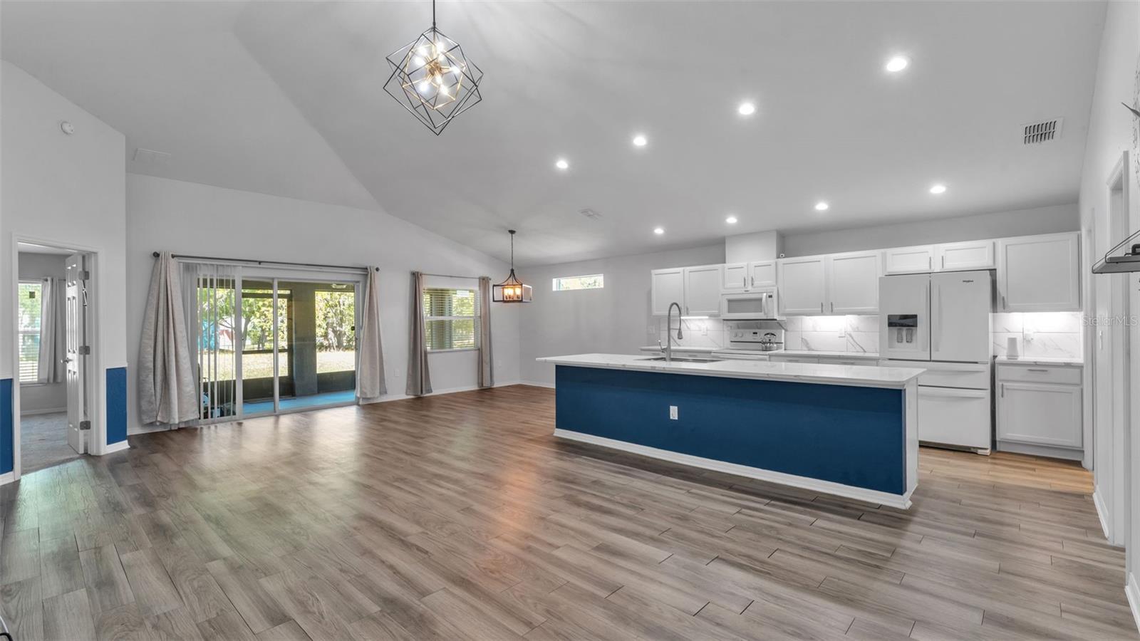 LAKES TR 04 - Residential