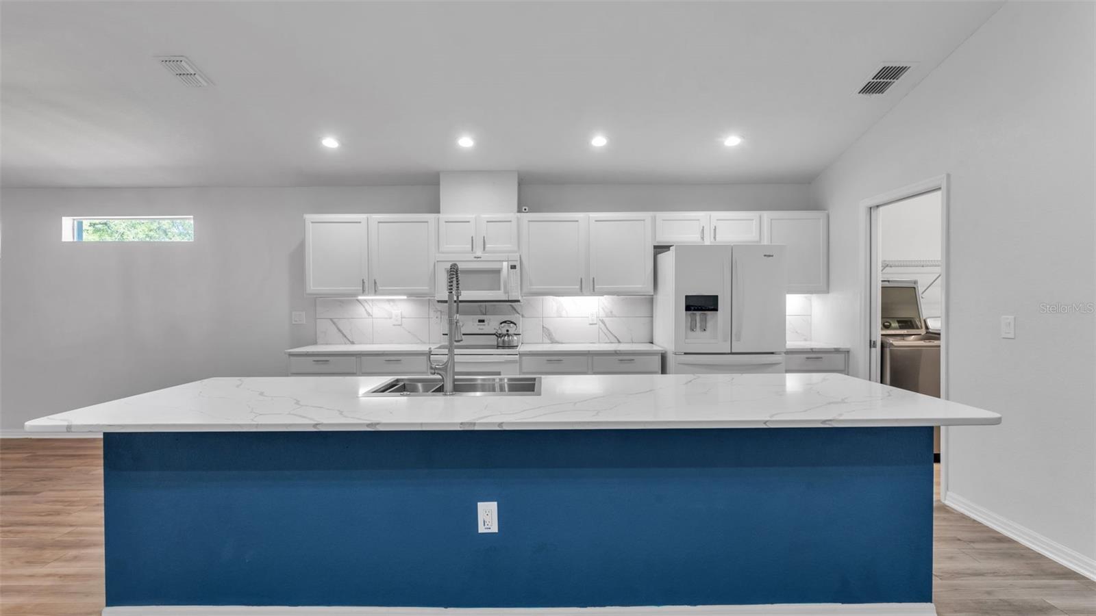 LAKES TR 04 - Residential