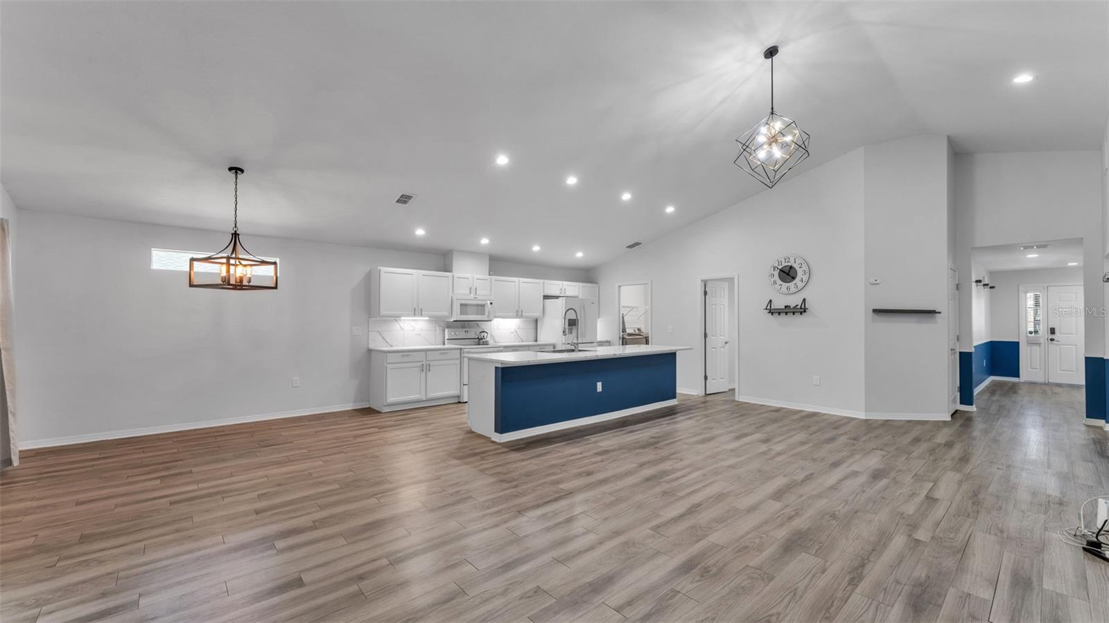 LAKES TR 04 - Residential