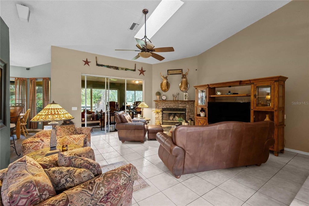 Photo of 4457 Cr 542h, Bushnell, FL 33513 (MLS # G5117193)