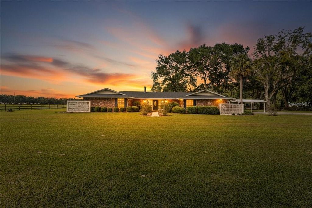 Photo of 7551 NW 115th Street, Chiefland, FL 32626 (MLS # GC534468)