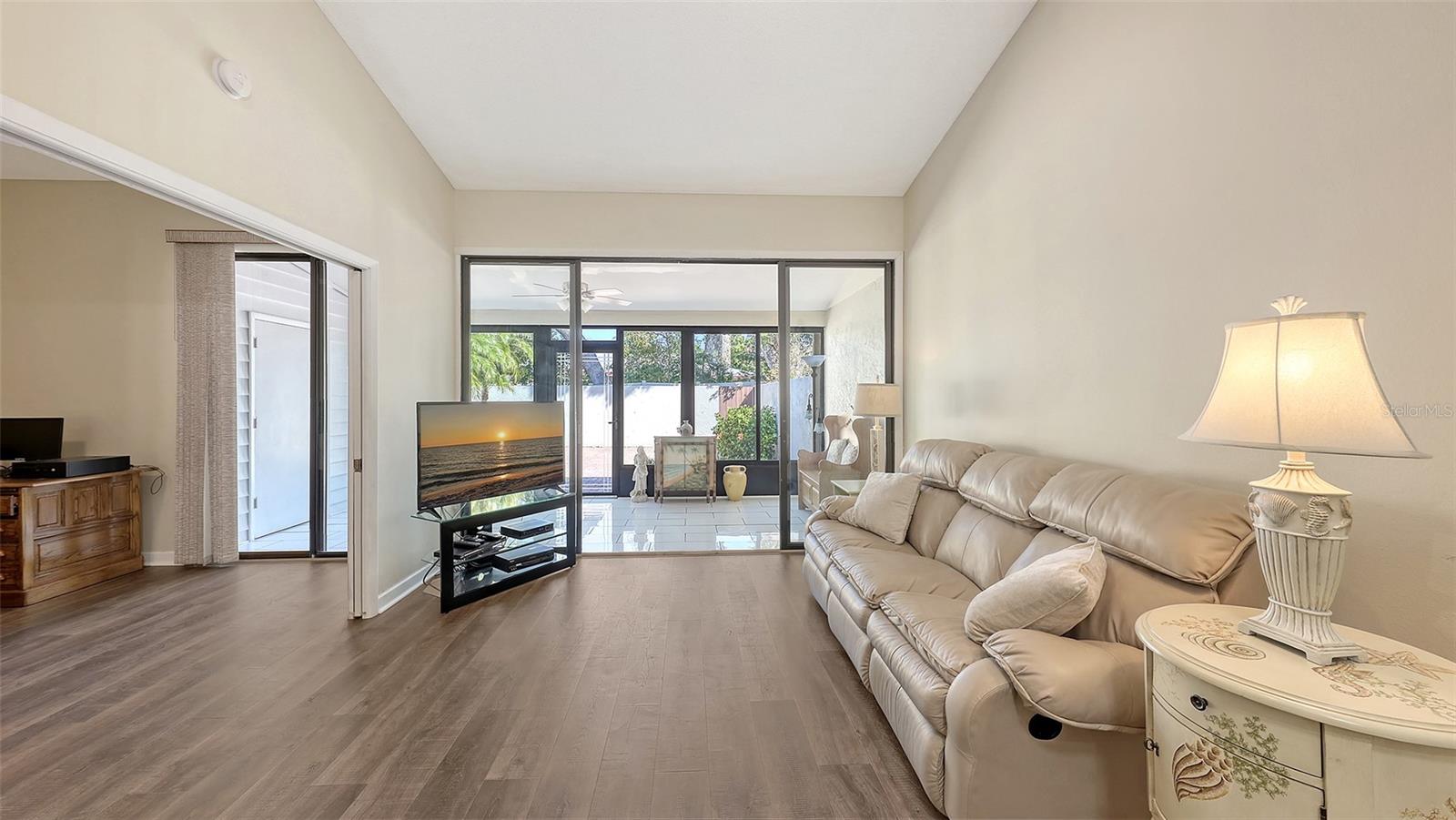 FORTY THREE WEST OAKS - Residential