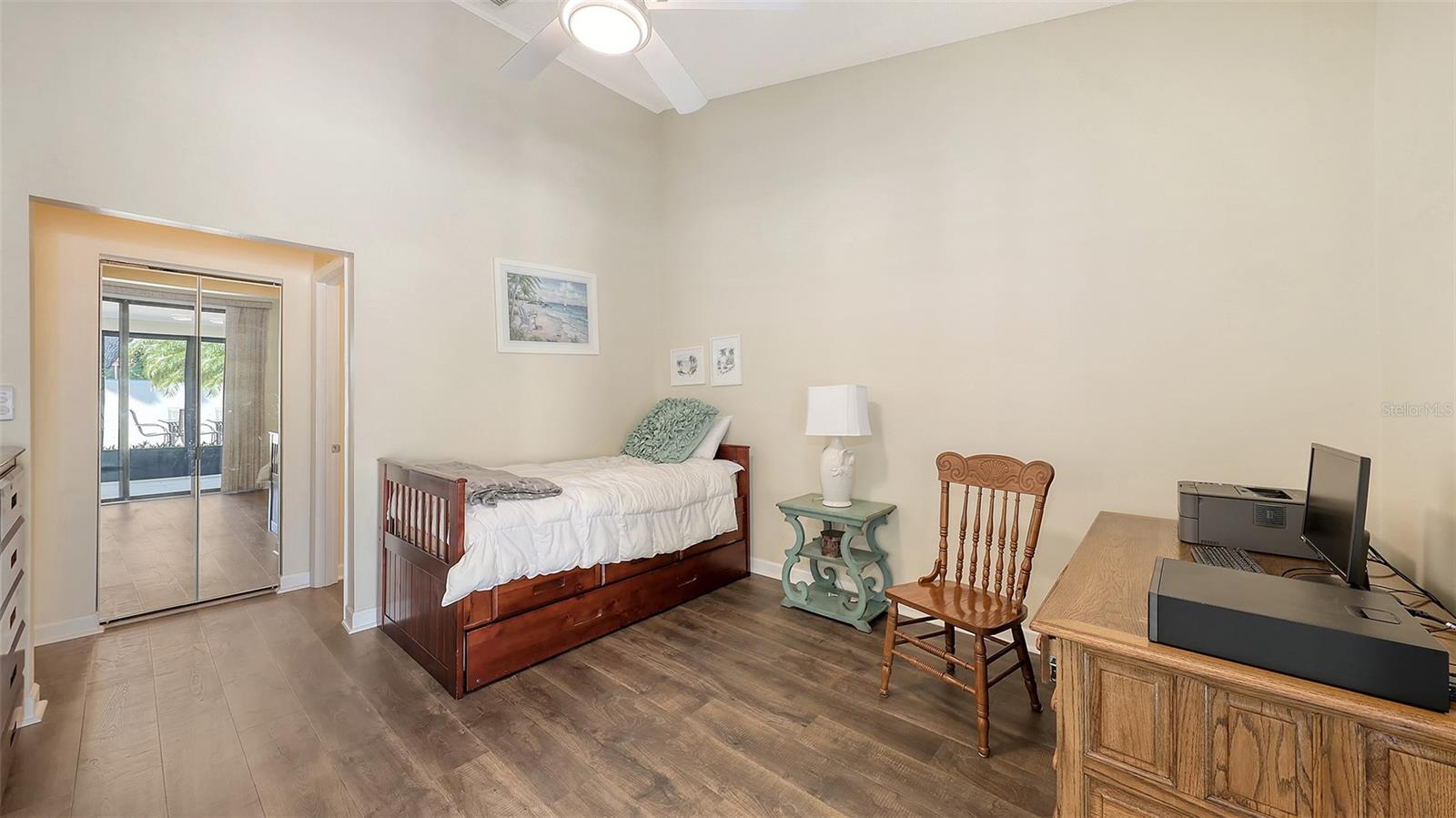 FORTY THREE WEST OAKS - Residential