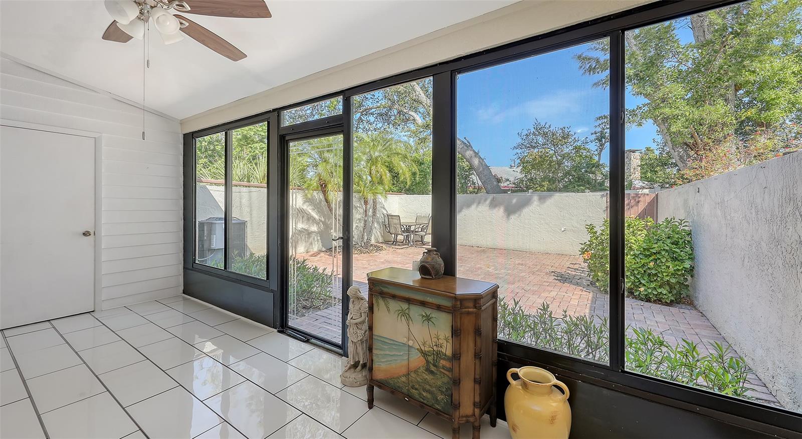 FORTY THREE WEST OAKS - Residential