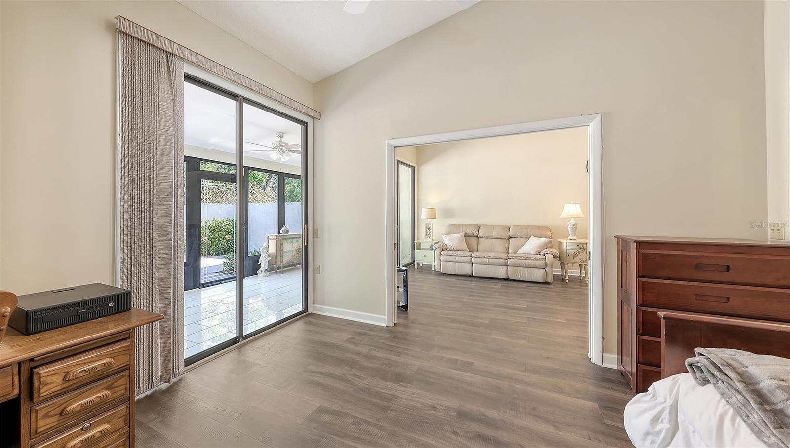 FORTY THREE WEST OAKS - Residential