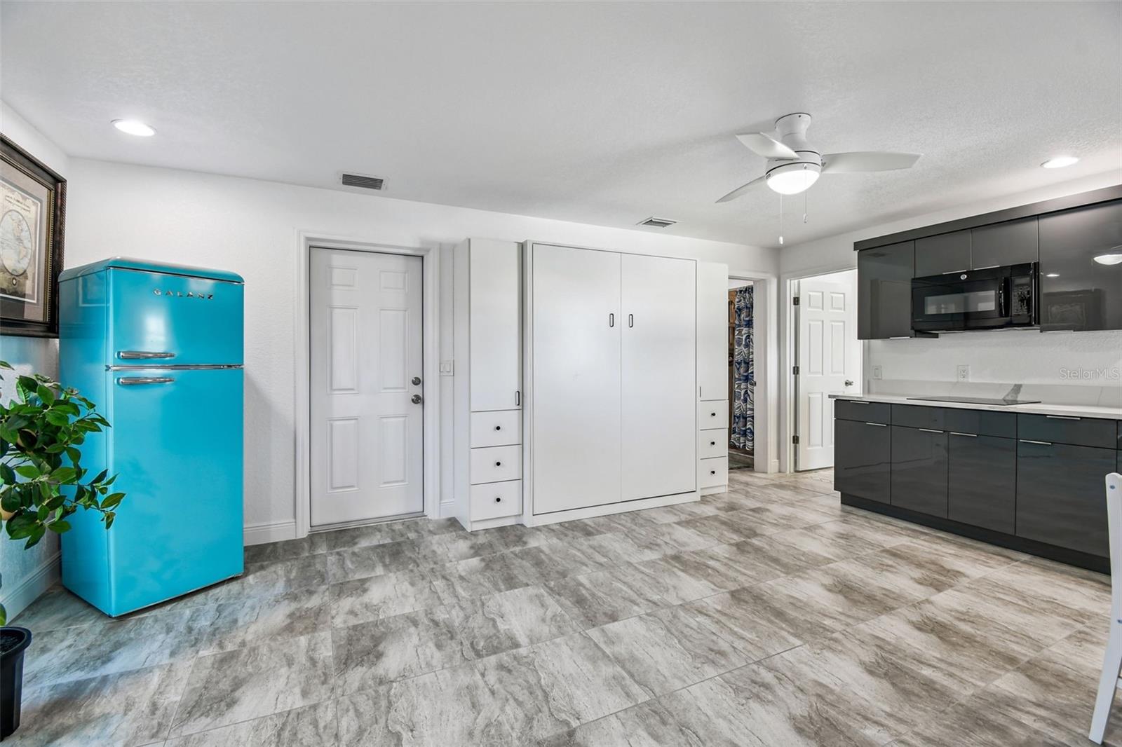 CRYSTAL ISLAND 2ND ADD - Residential