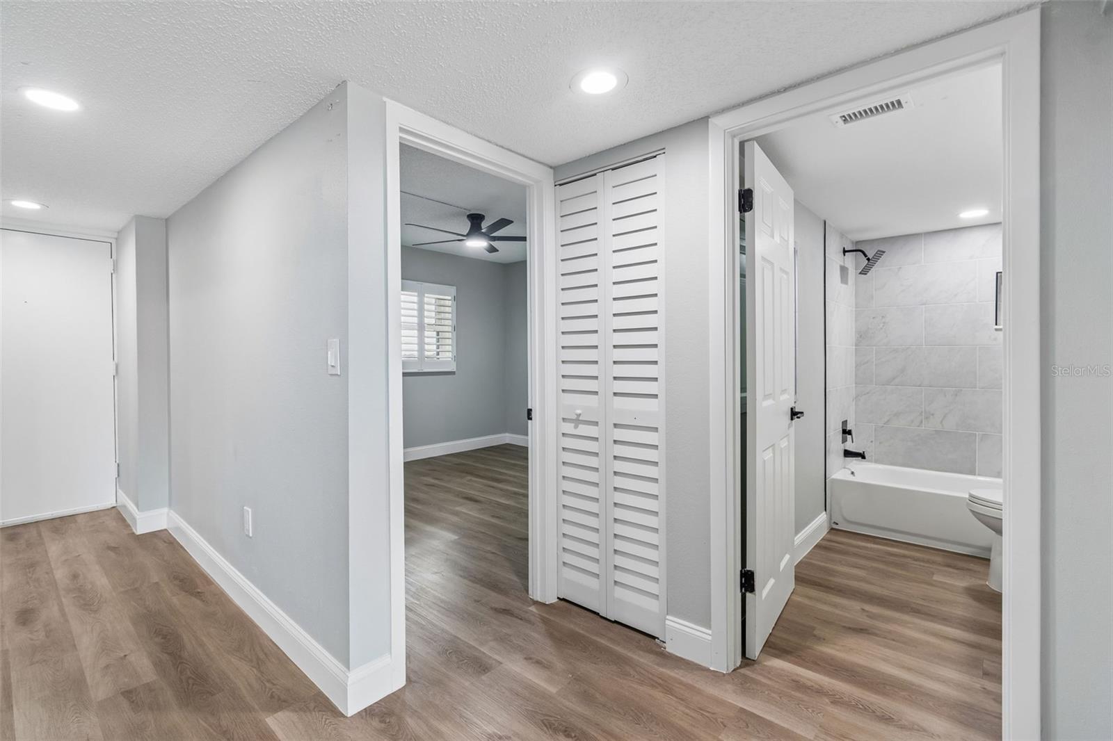 CHATEAU TOWER CONDO - Residential Lease