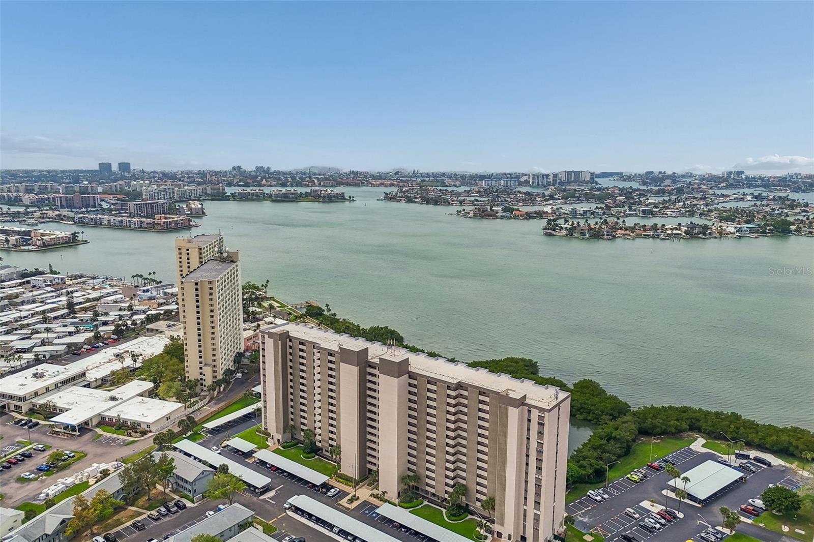 CHATEAU TOWER CONDO - Residential Lease