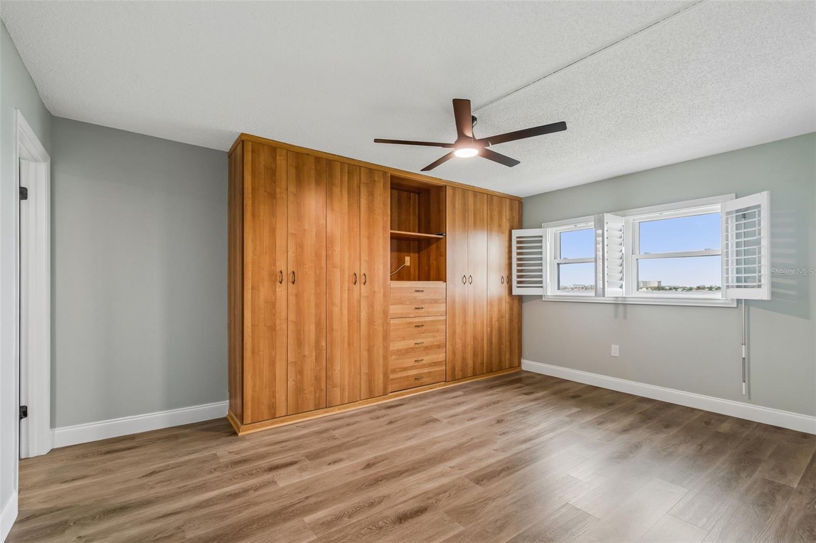 CHATEAU TOWER CONDO - Residential Lease