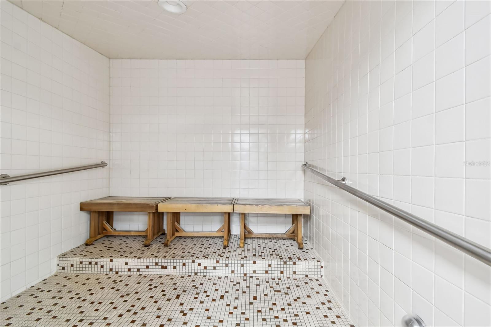 CHATEAU TOWER CONDO - Residential Lease