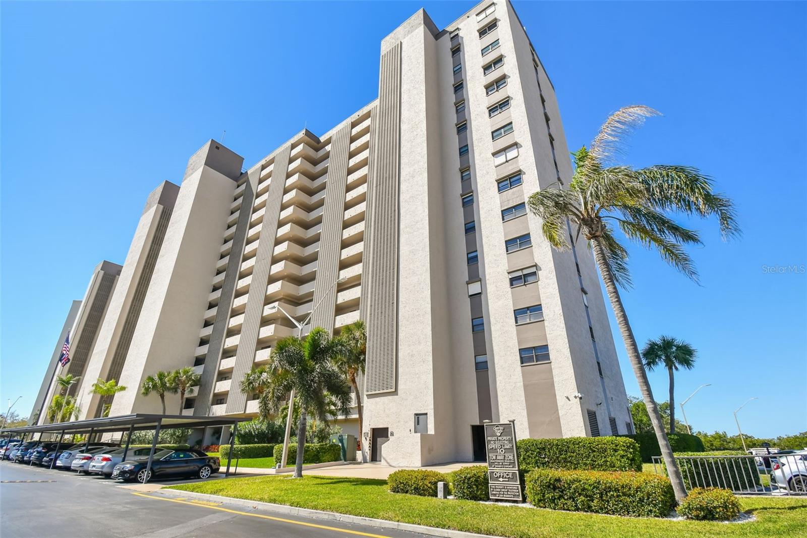 CHATEAU TOWER CONDO - Residential Lease