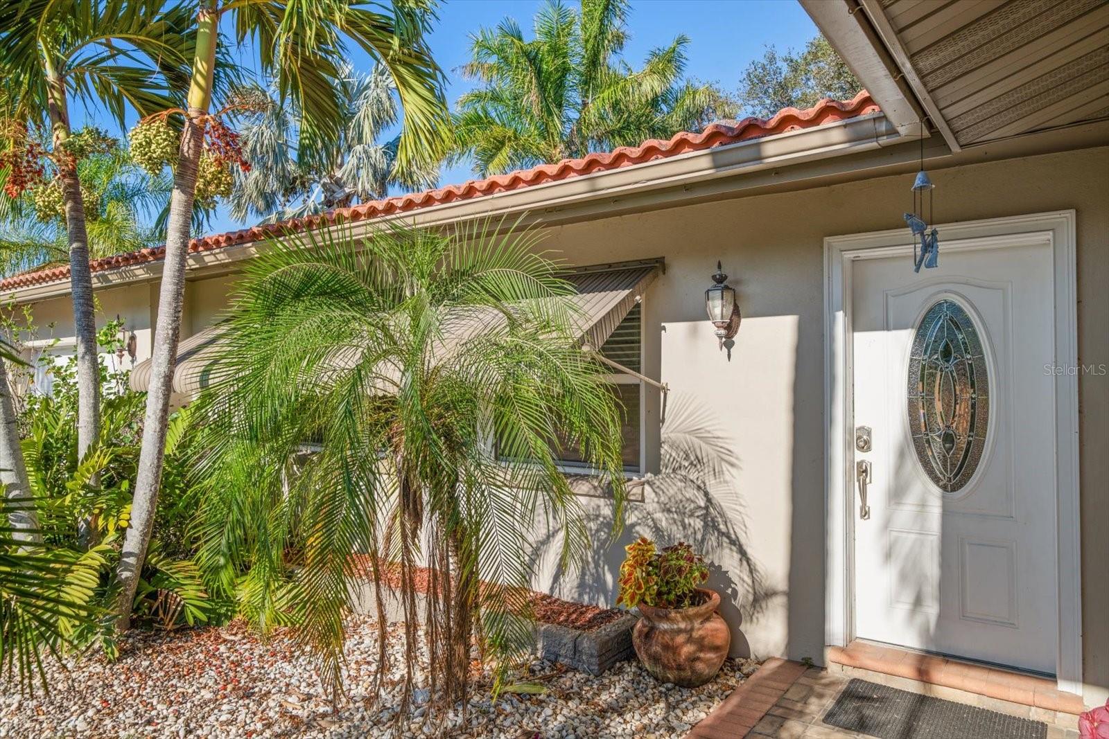 587 HILLCREST DRIVE