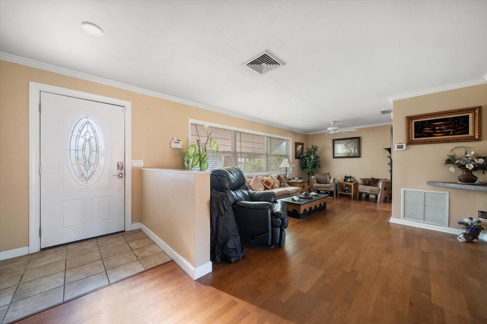 587 HILLCREST DRIVE