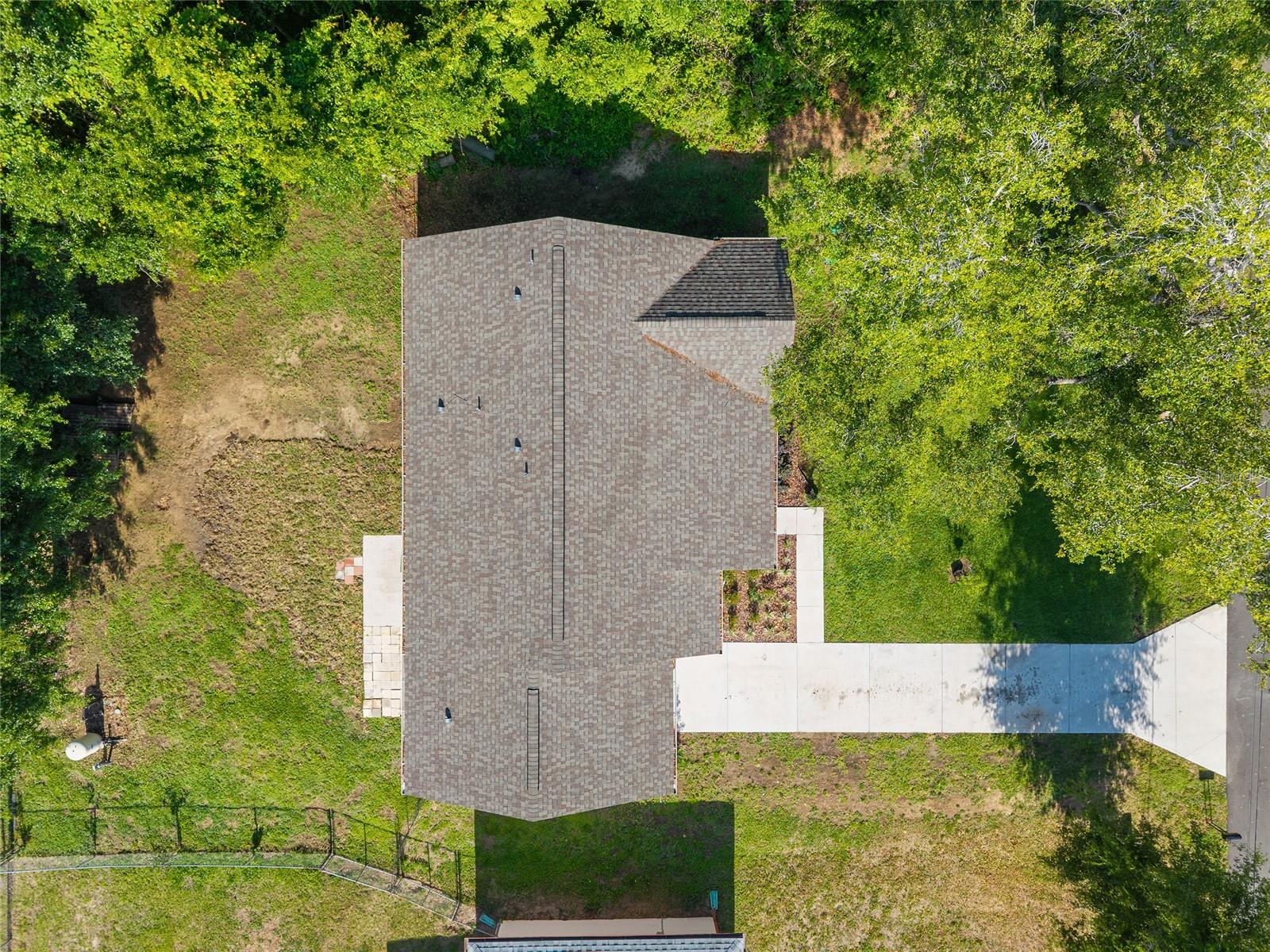 LAKE WEIR GARDENS - Residential