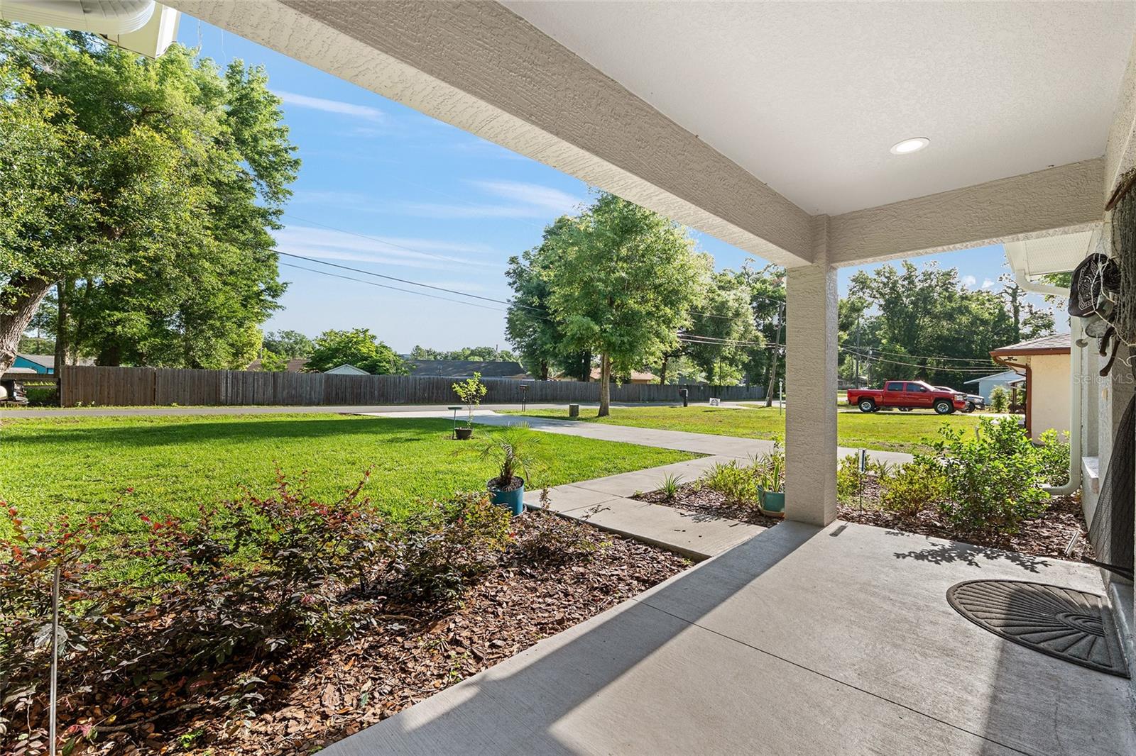 LAKE WEIR GARDENS - Residential