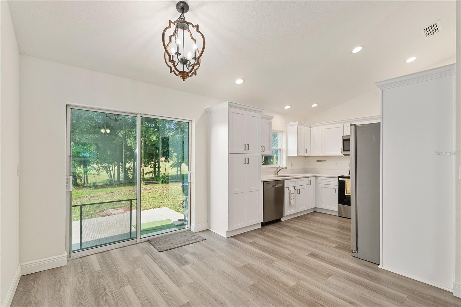 LAKE WEIR GARDENS - Residential