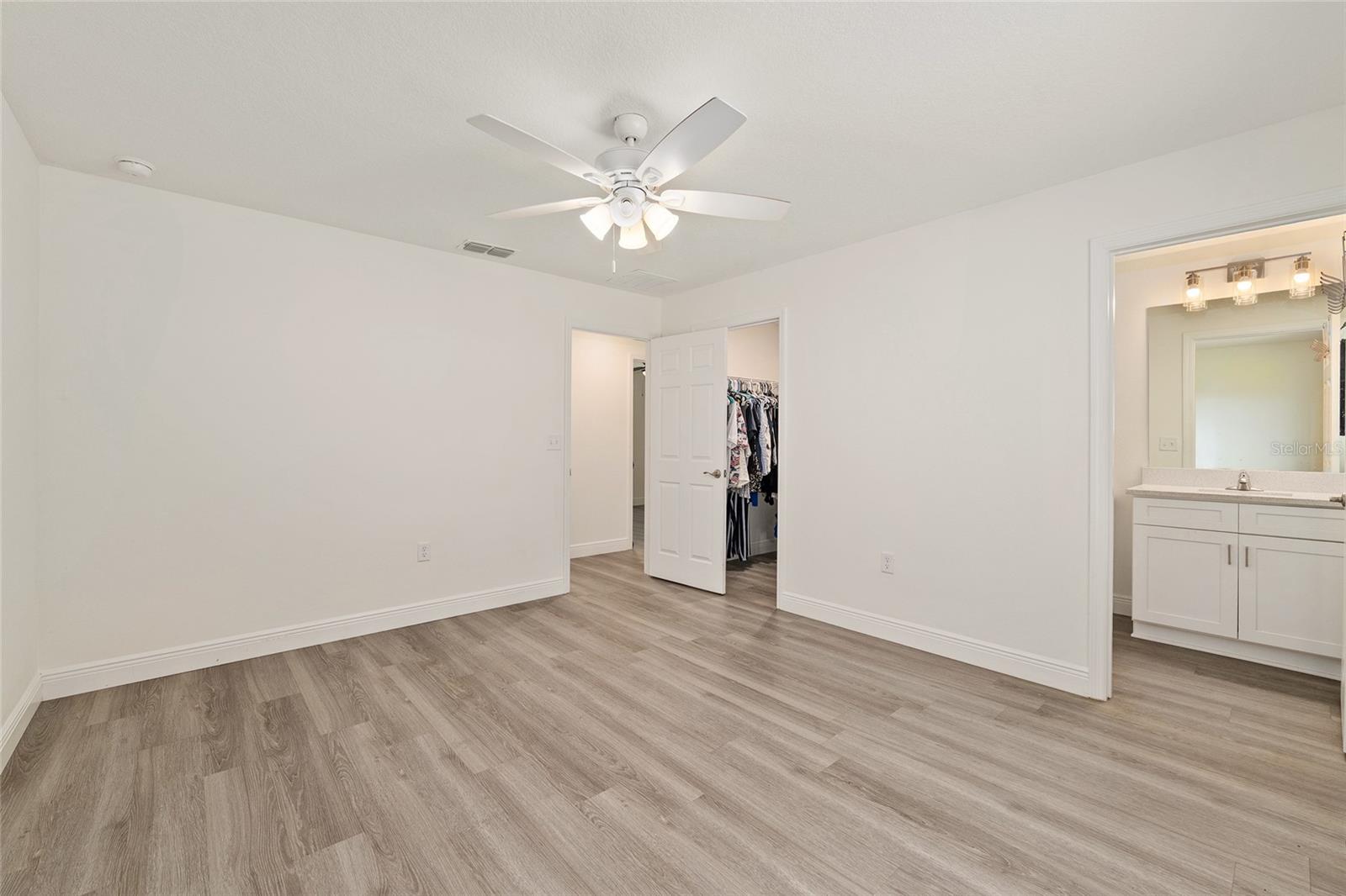 LAKE WEIR GARDENS - Residential