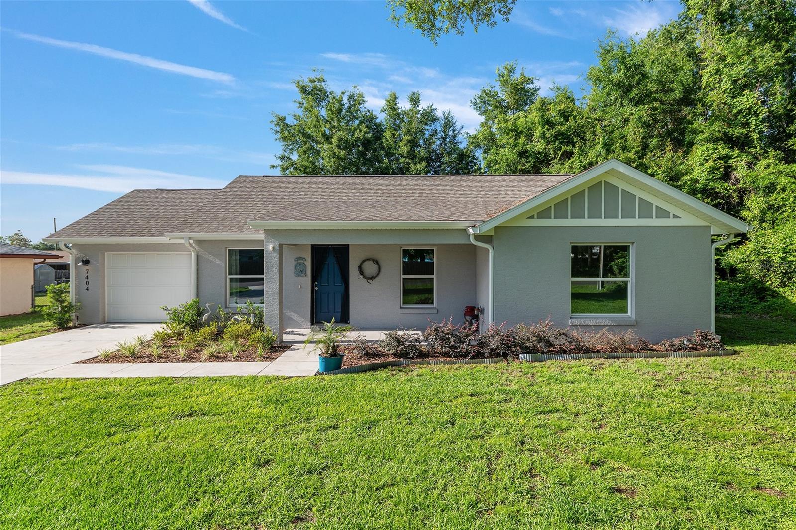 LAKE WEIR GARDENS - Residential