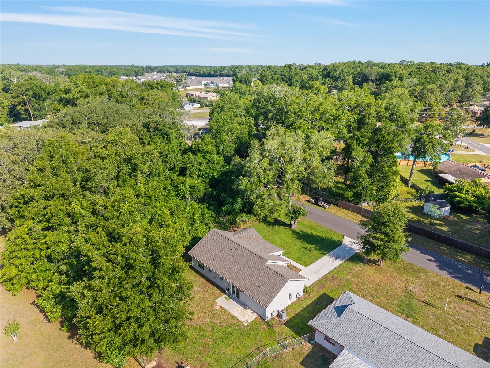LAKE WEIR GARDENS - Residential