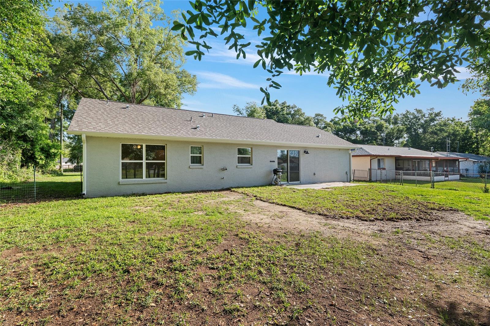 LAKE WEIR GARDENS - Residential