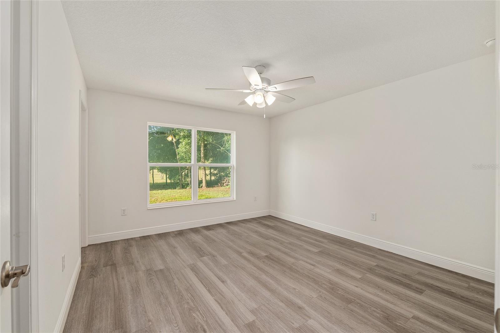 LAKE WEIR GARDENS - Residential