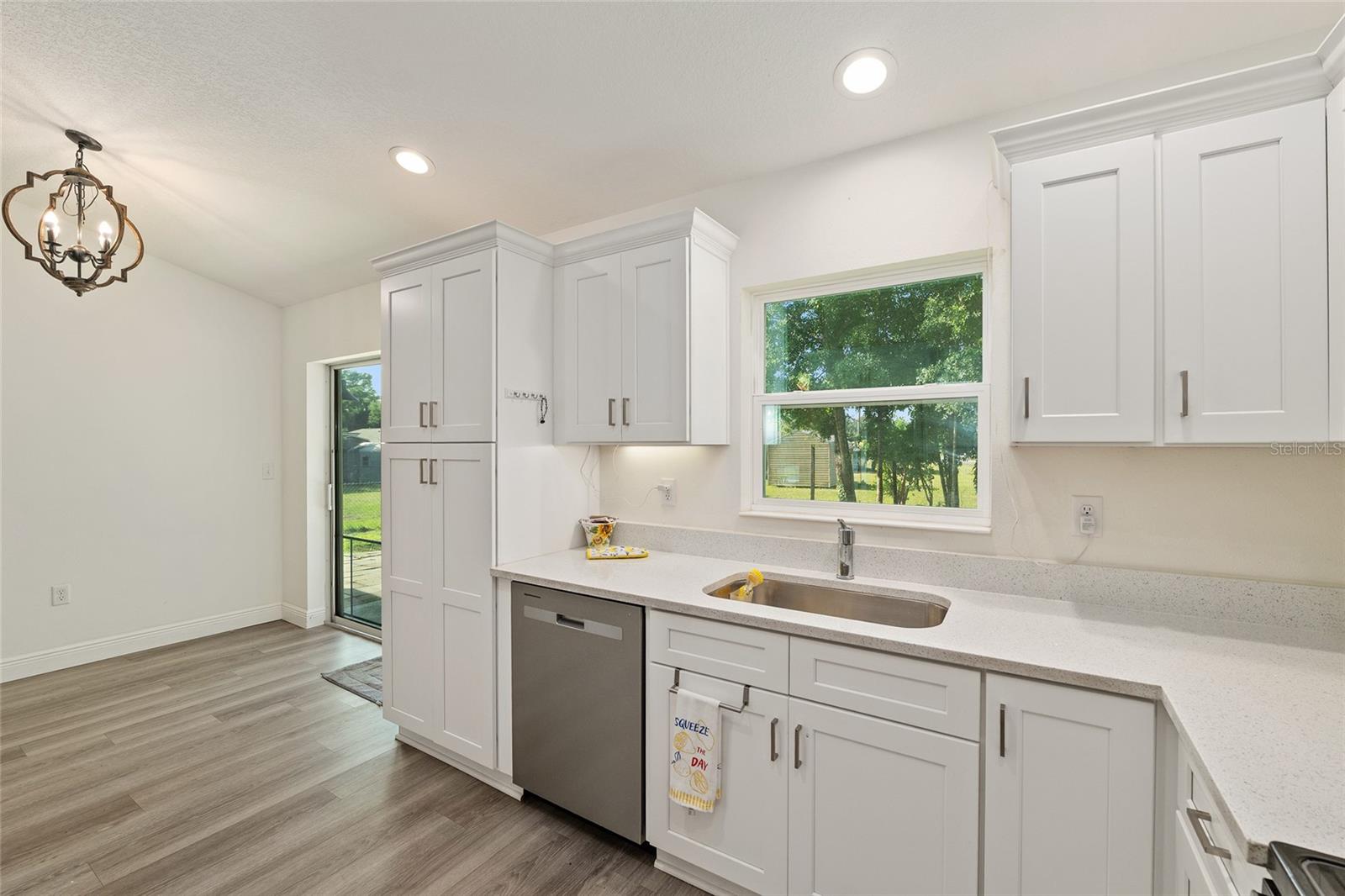 LAKE WEIR GARDENS - Residential