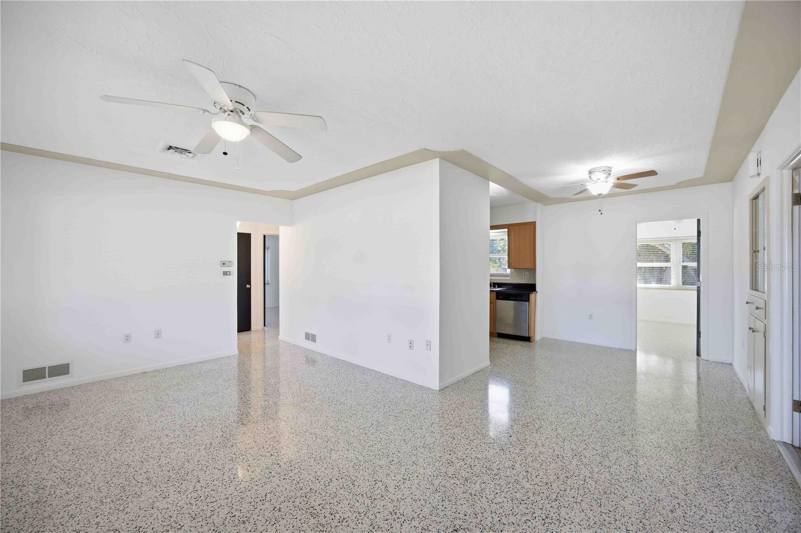 SUNNYSIDE PARK - Residential