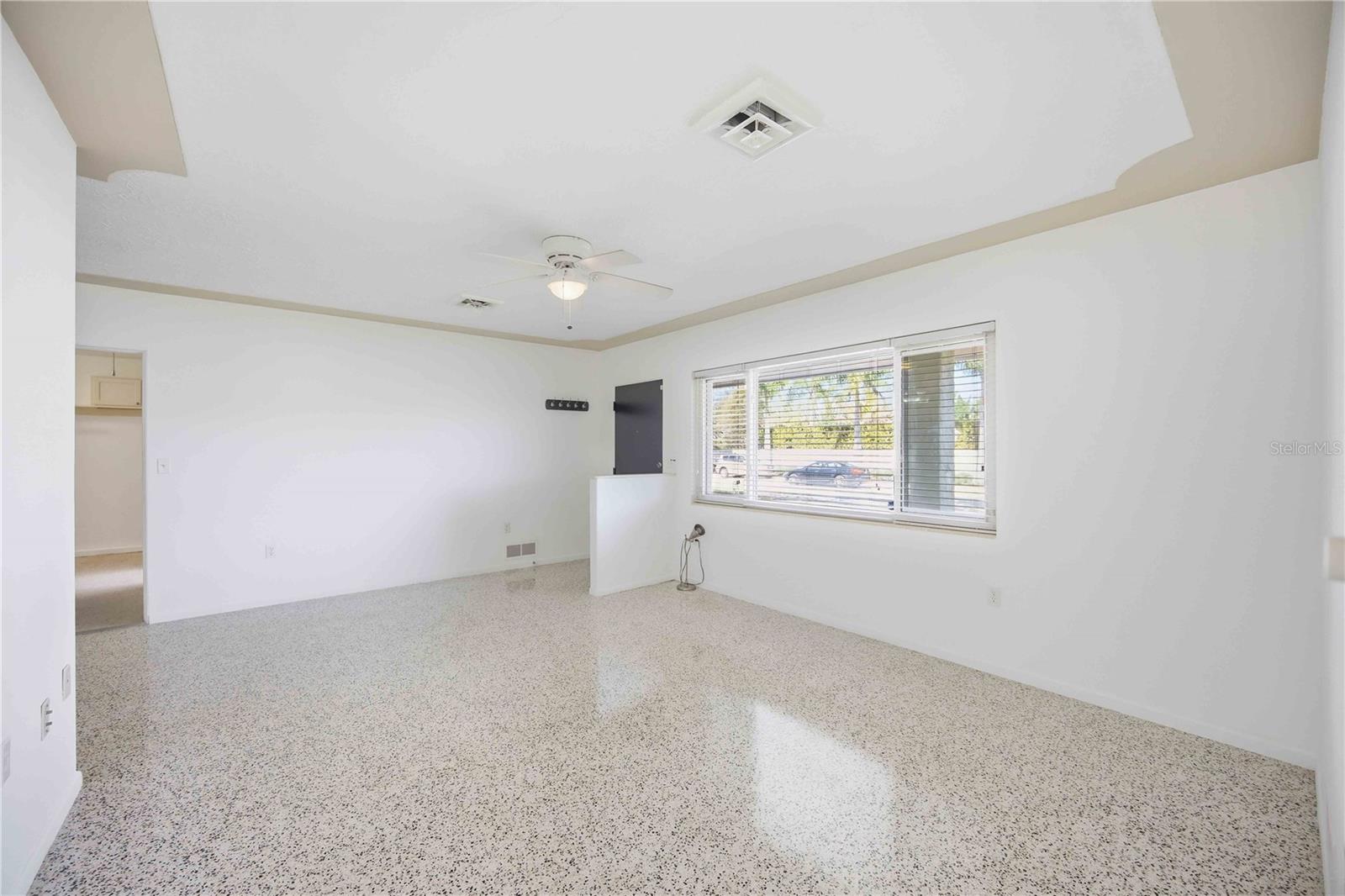 SUNNYSIDE PARK - Residential