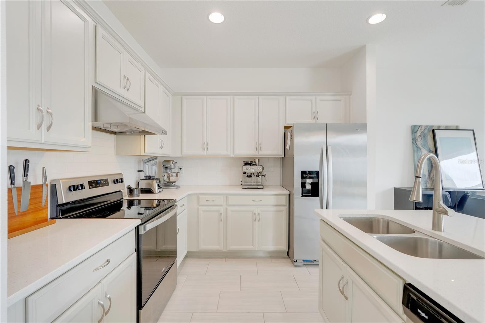 ORCHID GROVE - Residential