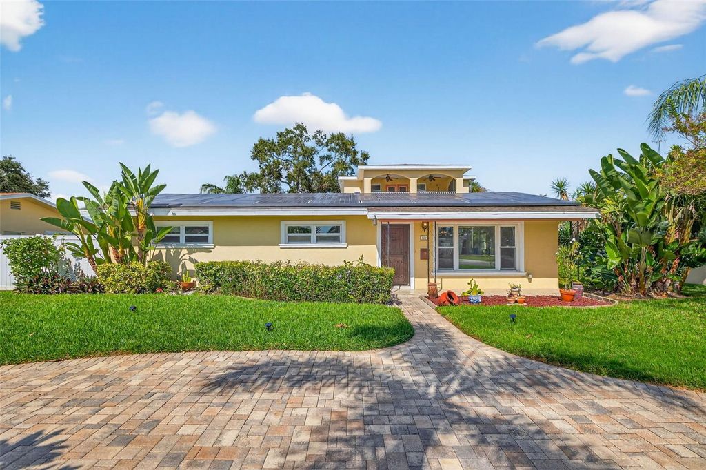 Photo of 783 Placido Way NE, St Petersburg, FL 33704 (MLS # TB8440415)